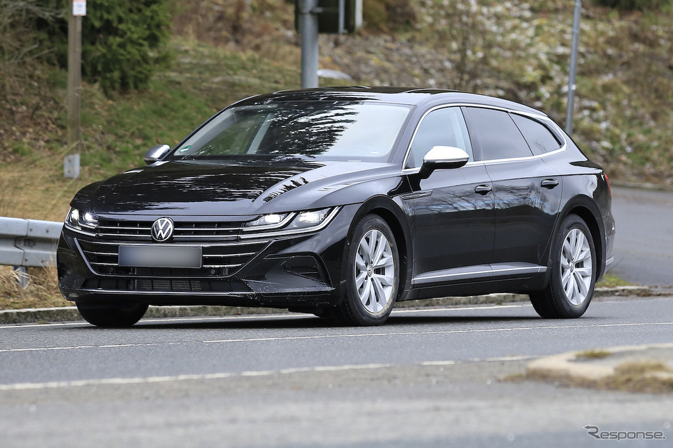 VW アルテオン シューティングブレーク プロトタイプ(スクープ写真)《APOLLO NEWS SERVICE》