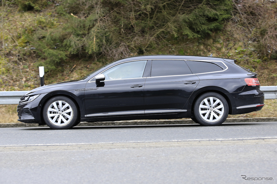 VW アルテオン シューティングブレーク プロトタイプ(スクープ写真)《APOLLO NEWS SERVICE》
