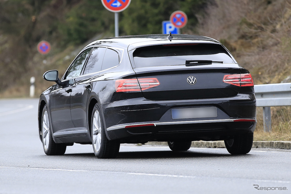 VW アルテオン シューティングブレーク プロトタイプ(スクープ写真)《APOLLO NEWS SERVICE》