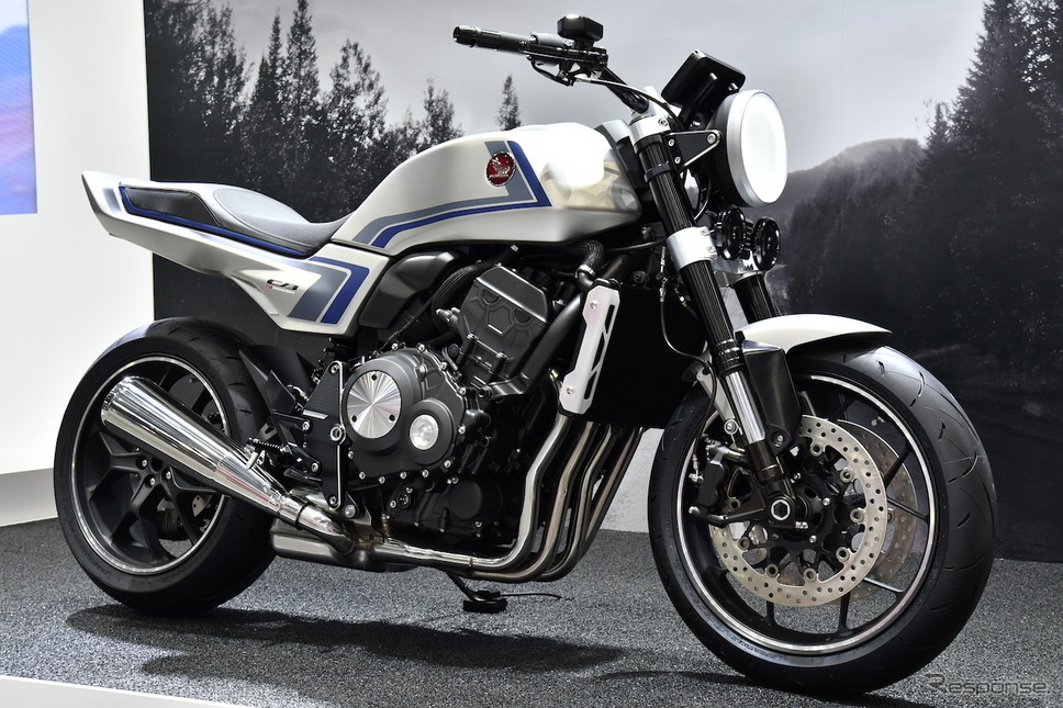 CB-Fコンセプト はホンダのリーサルウェポン!! 銀×青の CB-Fコンセプト はホンダのリーサルウェポン!! 銀×青の