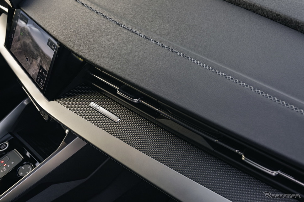 アウディA3スポーツバック新型の Sライン《photo by Audi》