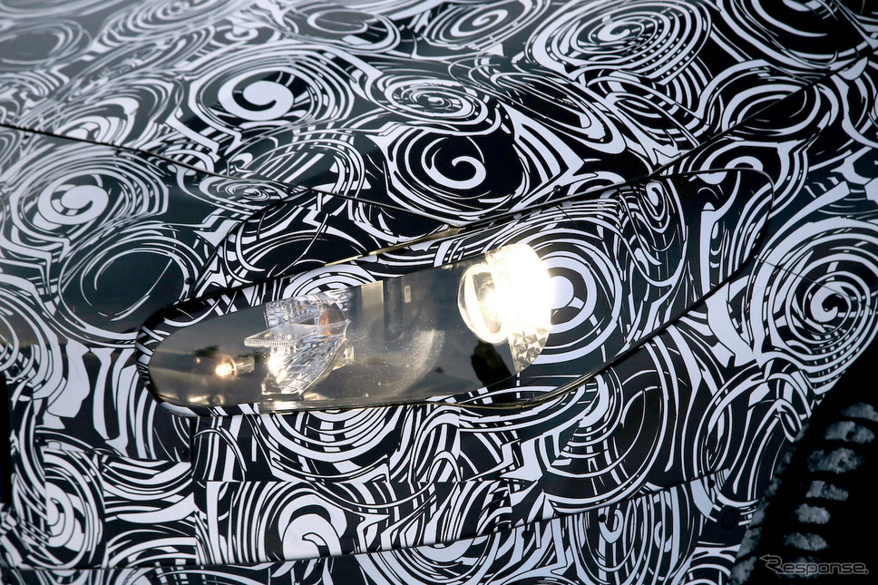 BMW 2シリーズ アクティプツアラー 次期型プロトタイプ（スクープ写真）《APOLLO NEWS SERVICE》