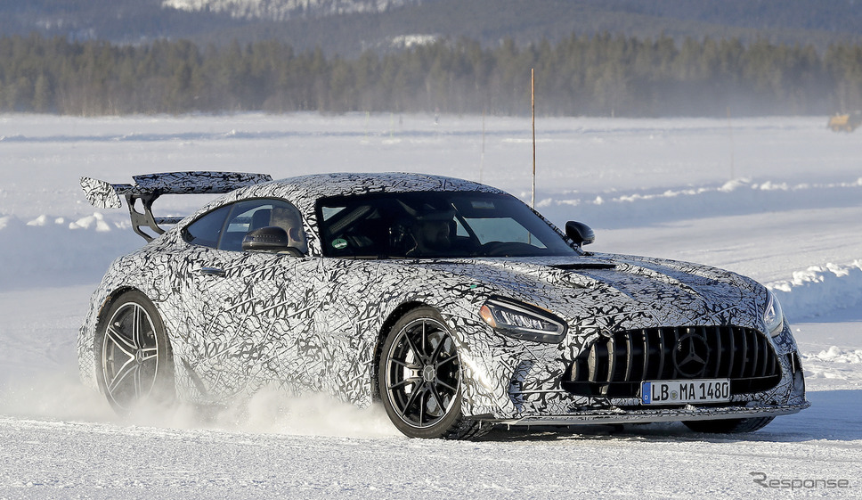 メルセデス AMG GT R ブラックシリーズ開発車両(スクープ写真)《APOLLO NEWS SERVICE》
