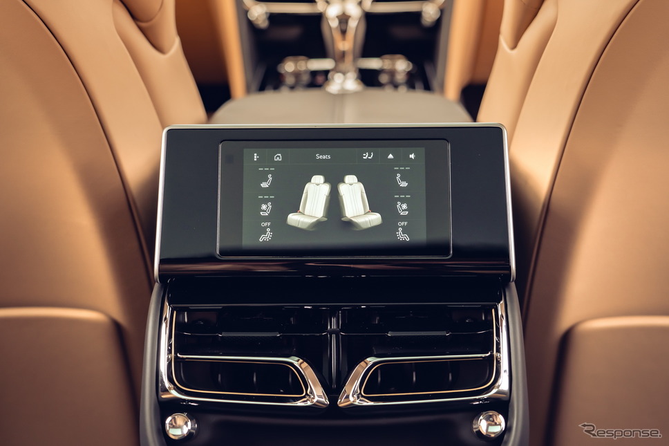 ベントレー・フライングスパー 新型のタッチスクリーンリモート《photo by Bentley》
