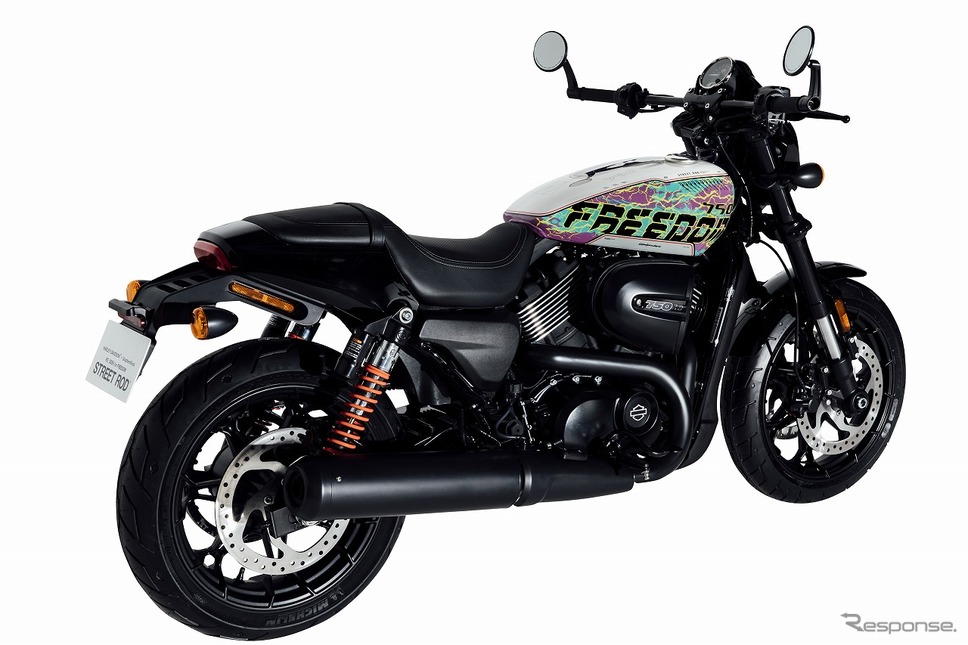 ストリートロッド FREEDOM EDITION designed by GraphersRock《画像:ハーレーダビッドソン ジャパン》