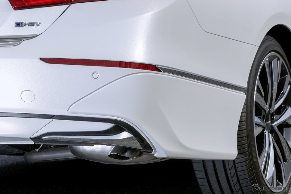 ホンダアクセス アコード純正アクセサリー装着車(リアロアスカート)《画像 ホンダアクセス》