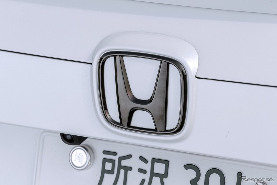 ホンダアクセス アコード純正アクセサリー装着車(ブラックエンブレム)《画像 ホンダアクセス》