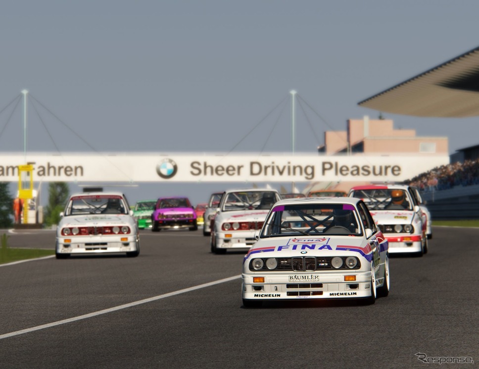 初代 BMW M3 DTM のバーチャルレース《photo by BMW》