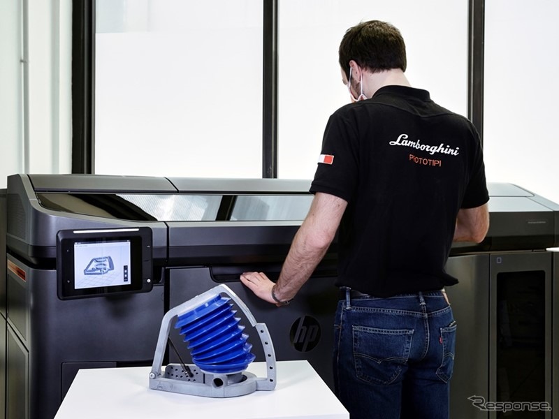 ランボルギーニが開発した人工呼吸器専用のシミュレーター《photo by Lamborghini》