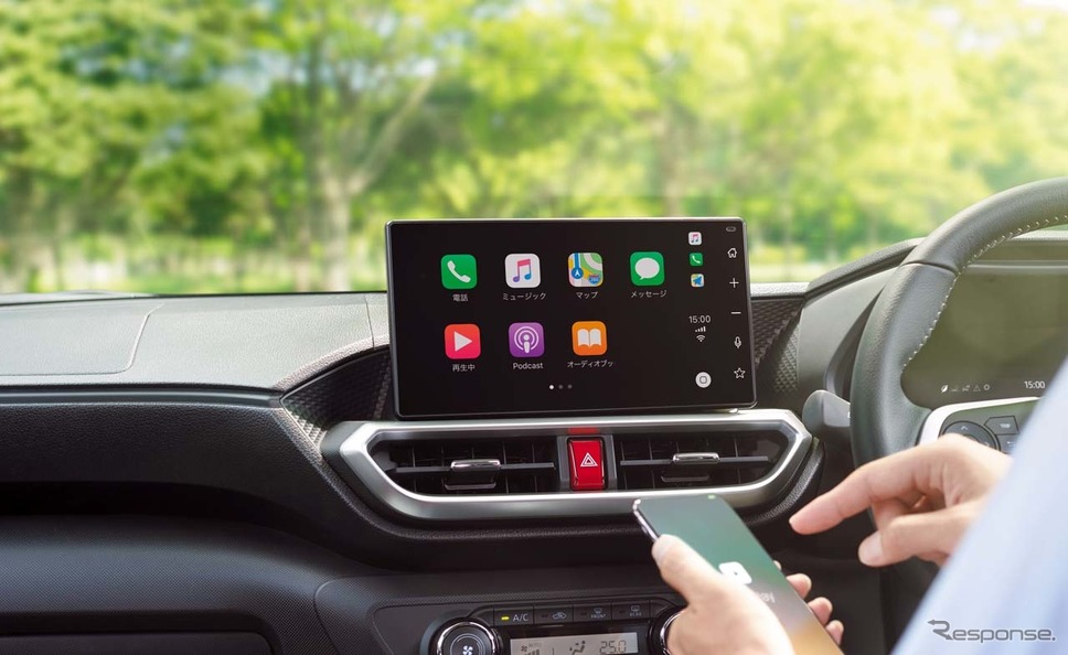 トヨタは6月よりディスプレイオーディオの「Apple CarPlay」「Android Auto」対応を無料化する。《写真 トヨタ自動車》