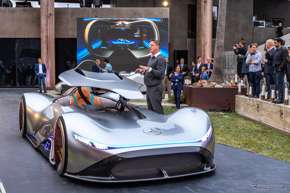 ペブルビーチ2018で発表されたメルセデスベンツのコンセプトカー、ビジョンEQシルバーアロー。《photo by Daimler》