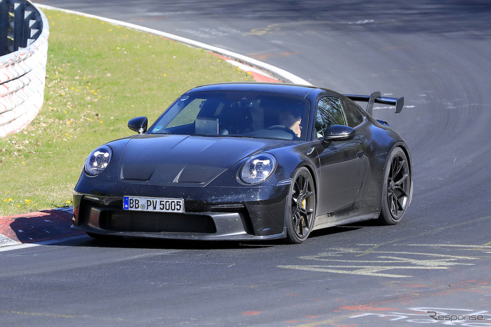 ポルシェ 911 GT3 開発車両（スクープ写真）《APOLLO NEWS SERVICE》