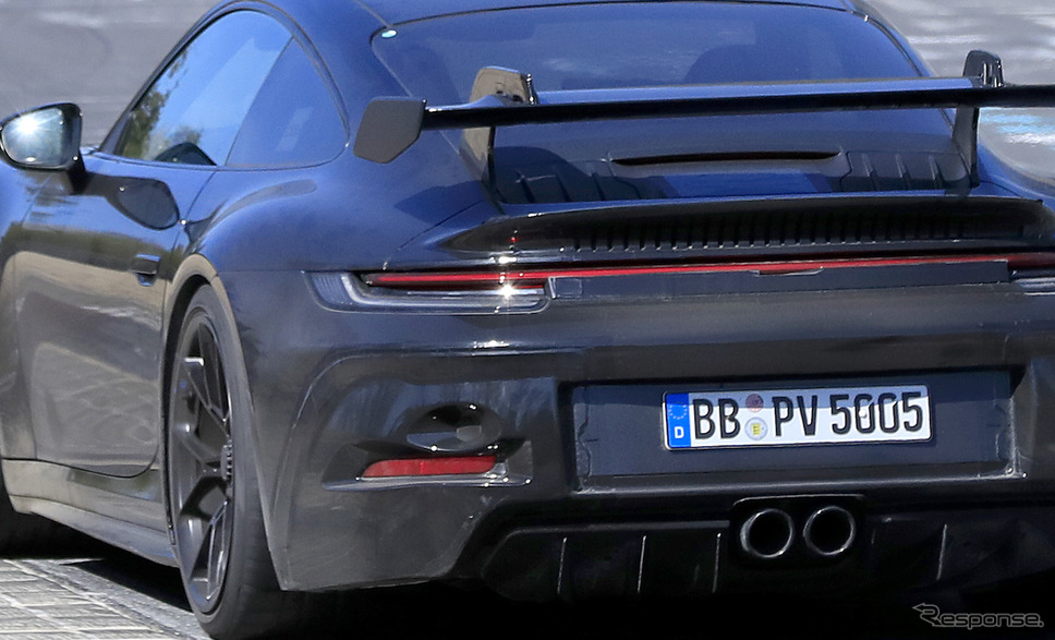 ポルシェ 911 GT3 開発車両(スクープ写真)《APOLLO NEWS SERVICE》
