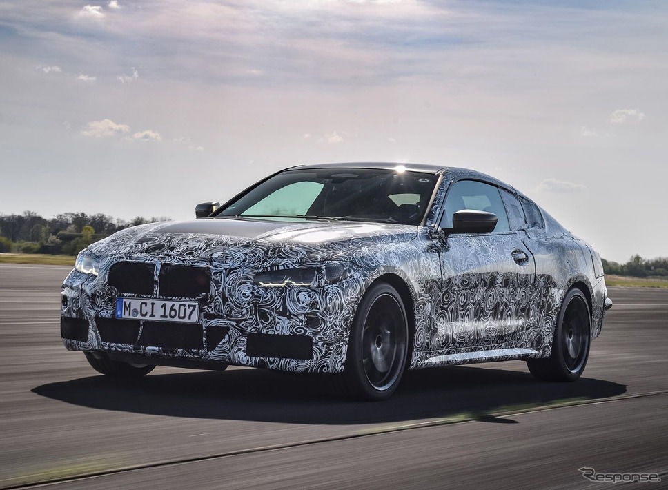 BMW 4シリーズ・クーペ 次期型のプロトタイプ《photo by BMW》