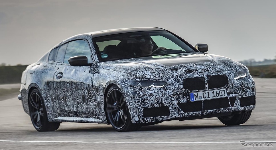 BMW 4シリーズ・クーペ 次期型のプロトタイプ《photo by BMW》