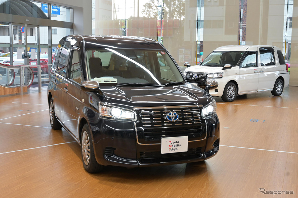ウイルス飛沫循環抑制仕様のJPN TAXI《画像 トヨタ自動車》