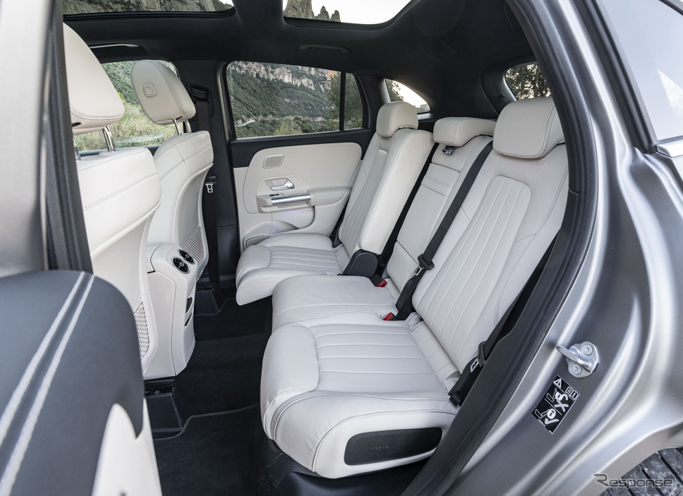 メルセデスベンツ GLA 新型《photo by Mercedes-Benz》