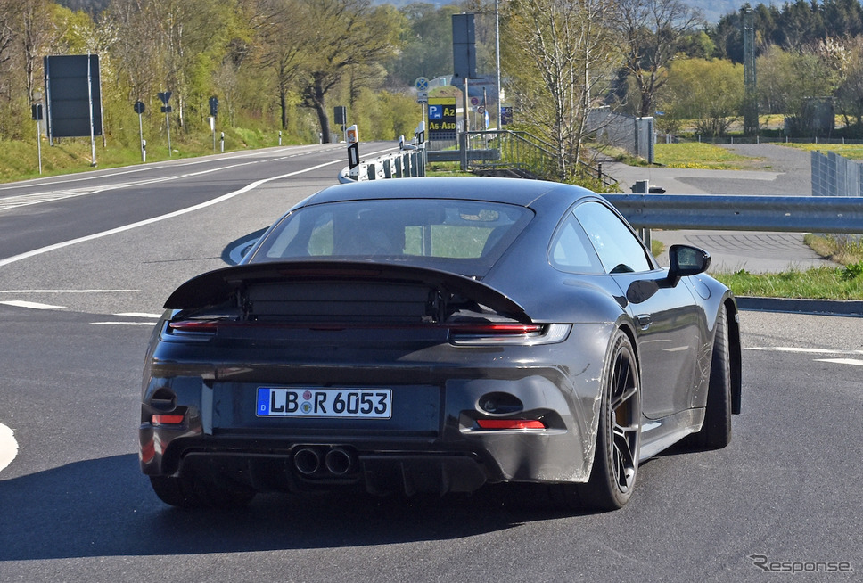ポルシェ 911 GT3 ツーリング 開発車両(スクープ写真)《APOLLO NEWS SERVICE》