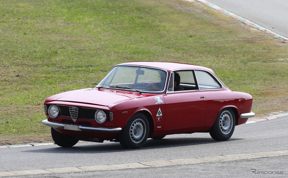 ジュリア・スプリントGTA（1965年）《photo by Alfa Romeo》