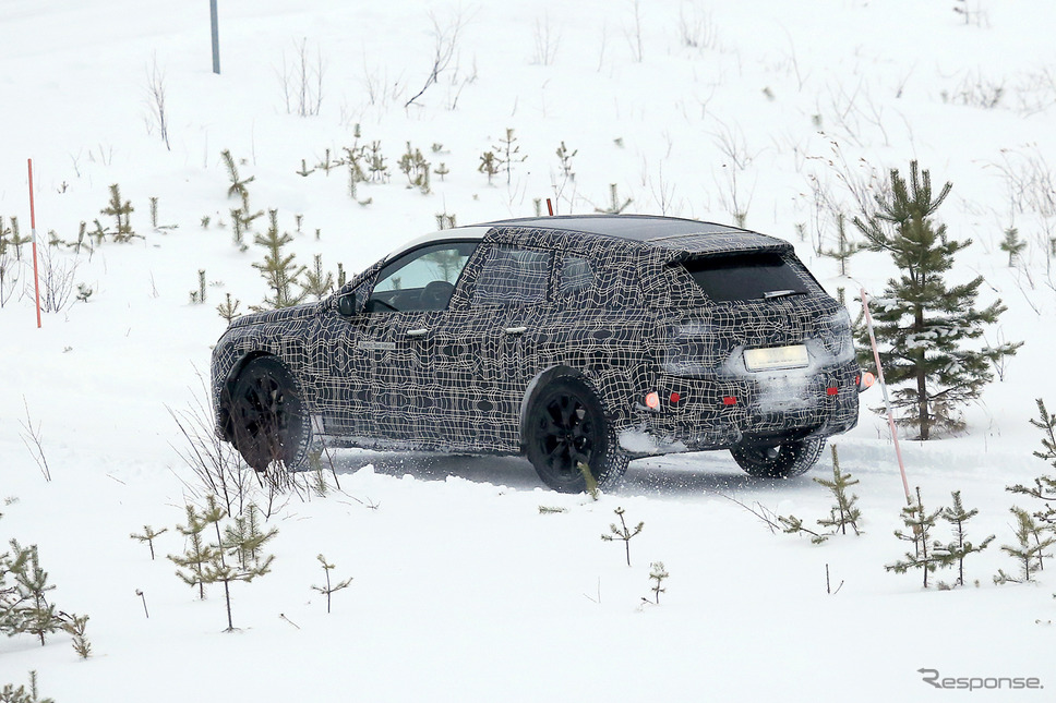 BMW iNEXT 市販型プロトタイプ(スクープ写真)《APOLLO NEWS SERVICE》