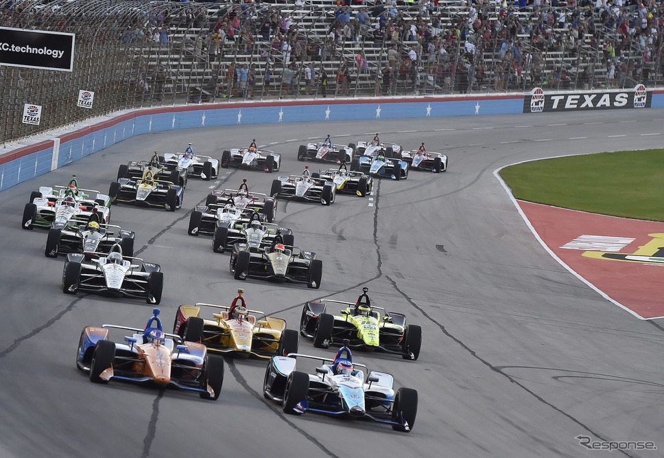 2019年のテキサス・モーター・スピードウェイ戦(ポール発進は佐藤琢磨)《写真提供 INDYCAR》