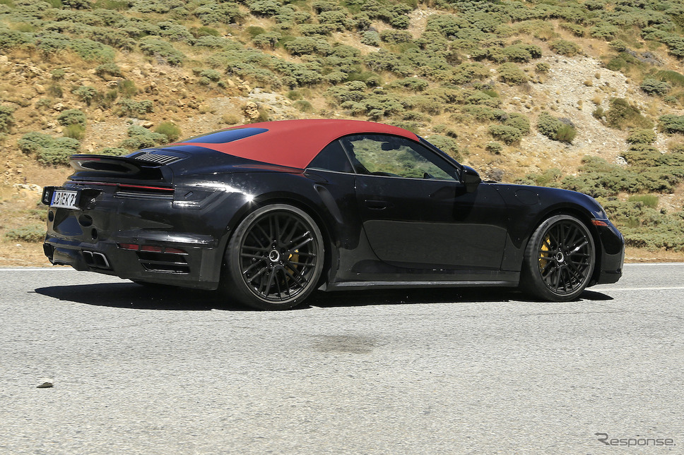 ポルシェ 911ターボ カブリオレ 新型(スクープ写真)《APOLLO NEWS SERVICE》