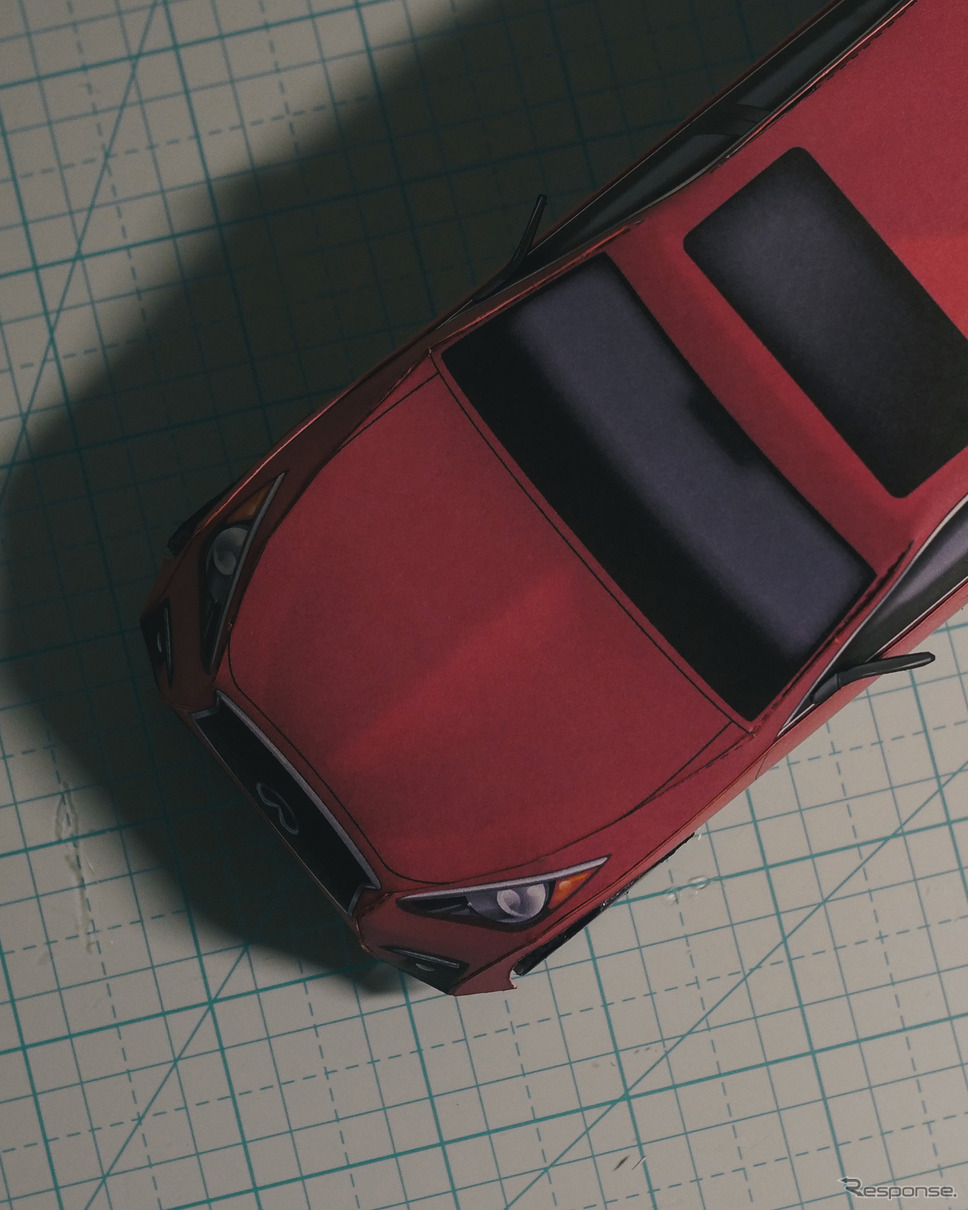 インフィニティ Q50(日本名:日産『スカイライン』に相当)のペーパークラフト《photo by Infiniti》