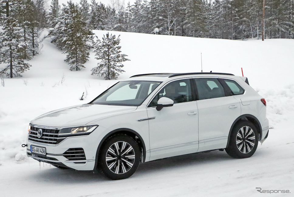VW トゥアレグ GTE 開発車両(スクープ写真)《APOLLO NEWS SERVICE》