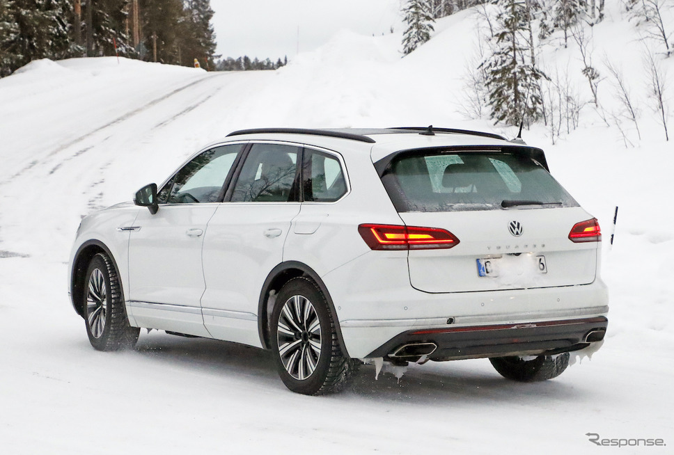 VW トゥアレグ GTE 開発車両(スクープ写真)《APOLLO NEWS SERVICE》