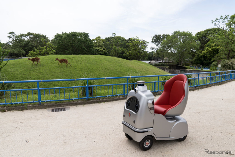 千葉市動物公園内を走るラクロ。《photo (c) Getty Images》