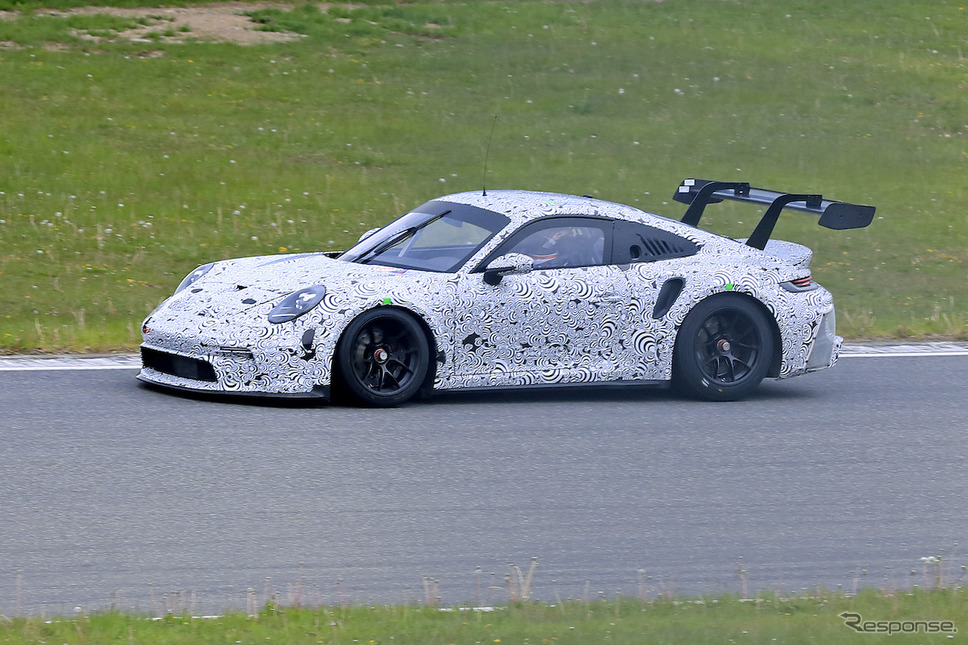 ポルシェ 911 GT3 R 新型プロトタイプ（スクープ写真）《APOLLO NEWS SERVICE》