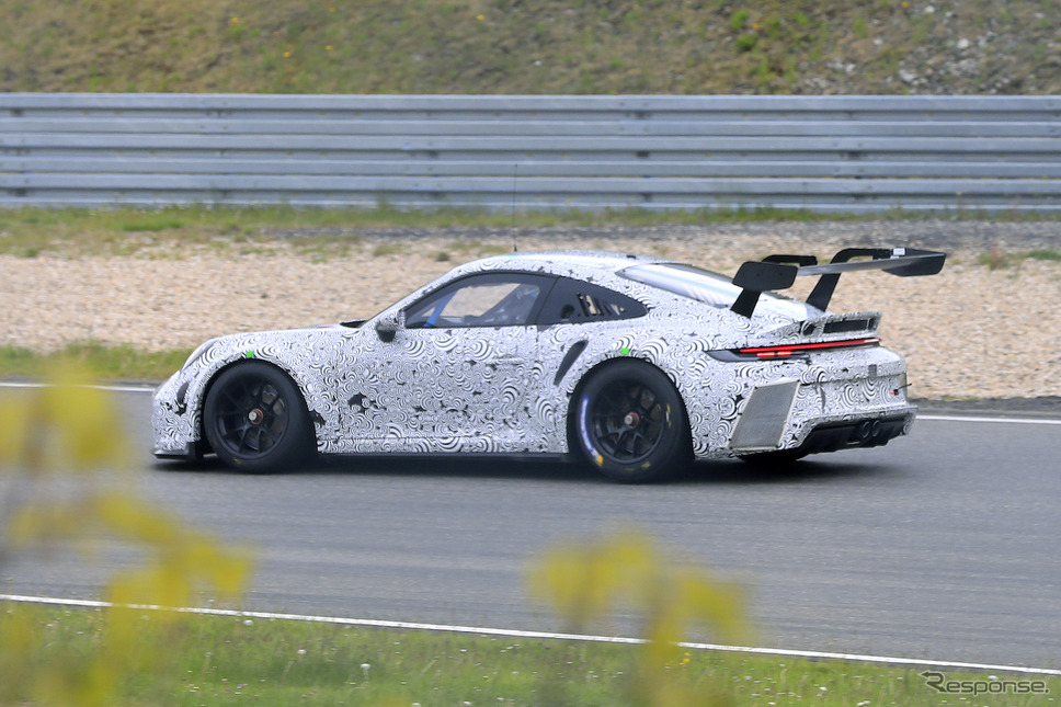 ポルシェ 911 GT3 R 新型プロトタイプ（スクープ写真）《APOLLO NEWS SERVICE》