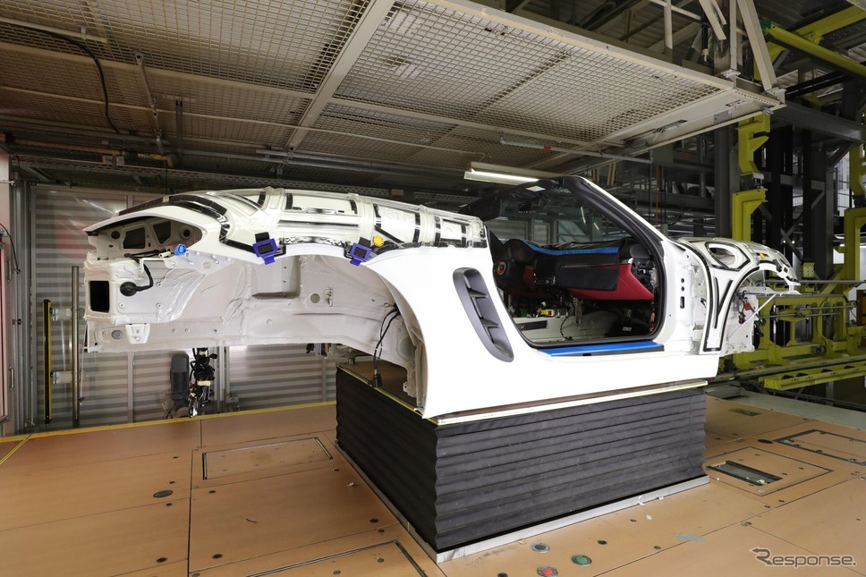 注文した新車の生産状況がリアルタイムで確認できる「マイ・ポルシェ」の「ビハインド・シーン」機能《photo by Porsche》