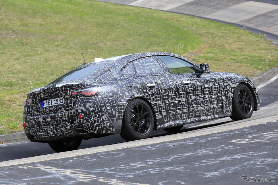 BMW 4シリーズ グランクーペ 新型プロトタイプ(スクープ写真)《APOLLO NEWS SERVICE》