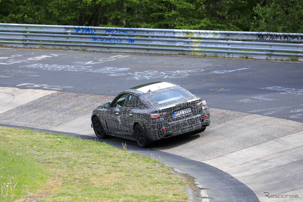 BMW 4シリーズ グランクーペ 新型プロトタイプ(スクープ写真)《APOLLO NEWS SERVICE》