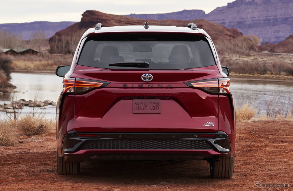 トヨタ・シエナ 新型の XSE《photo by Toyota》