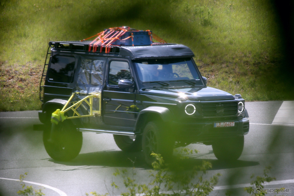 メルセデスベンツ G500/G550 4x4 スクエアード 新型プロトタイプ(スクープ写真)《APOLLO NEWS SERVICE》