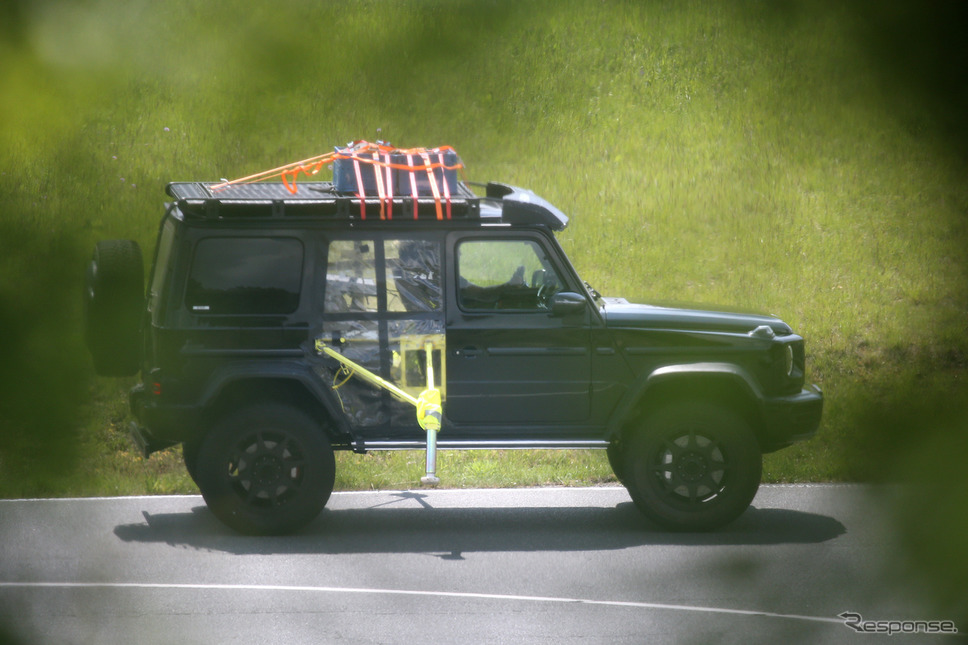 メルセデスベンツ G500/G550 4x4 スクエアード 新型プロトタイプ(スクープ写真)《APOLLO NEWS SERVICE》