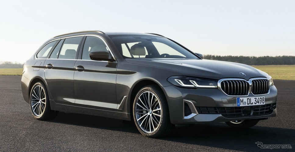 BMW 5シリーズ・ツーリング 改良新型《photo by BMW》
