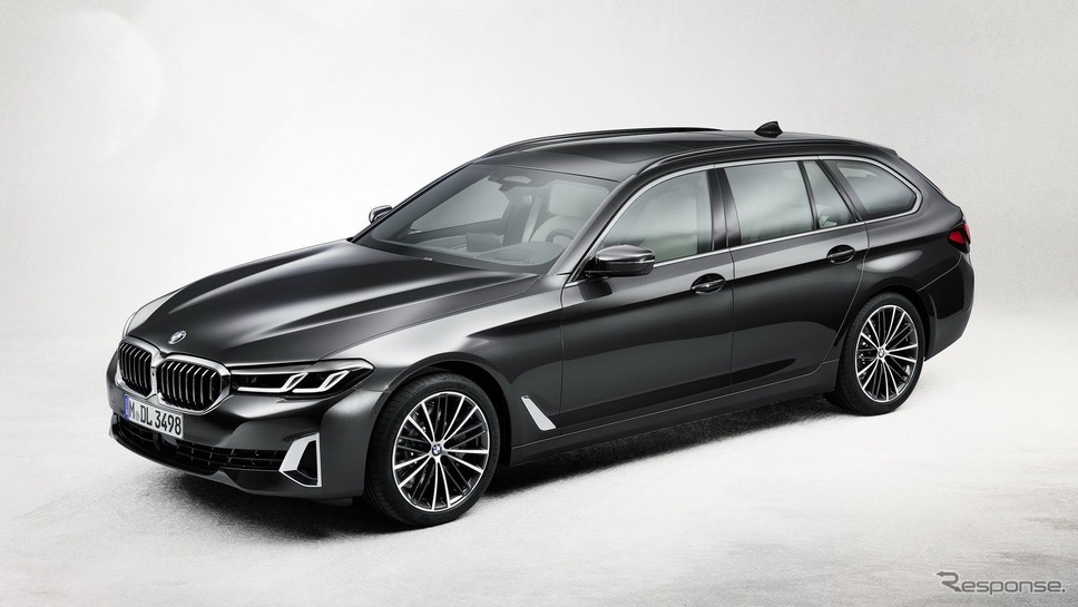 BMW 5シリーズ・ツーリング 改良新型《photo by BMW》