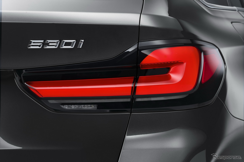 BMW 5シリーズ・ツーリング 改良新型《photo by BMW》