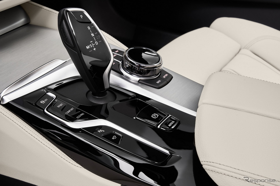BMW 5シリーズ・ツーリング 改良新型《photo by BMW》