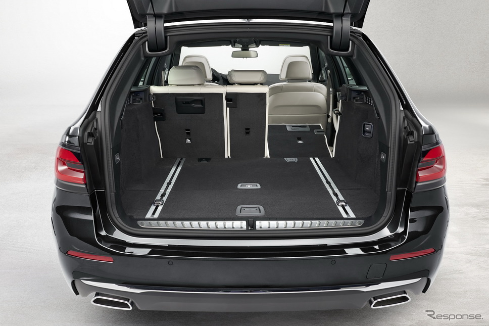 BMW 5シリーズ・ツーリング 改良新型《photo by BMW》