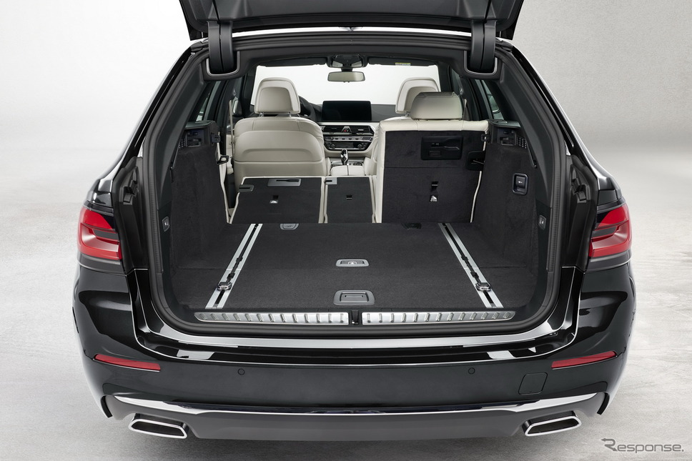 BMW 5シリーズ・ツーリング 改良新型《photo by BMW》