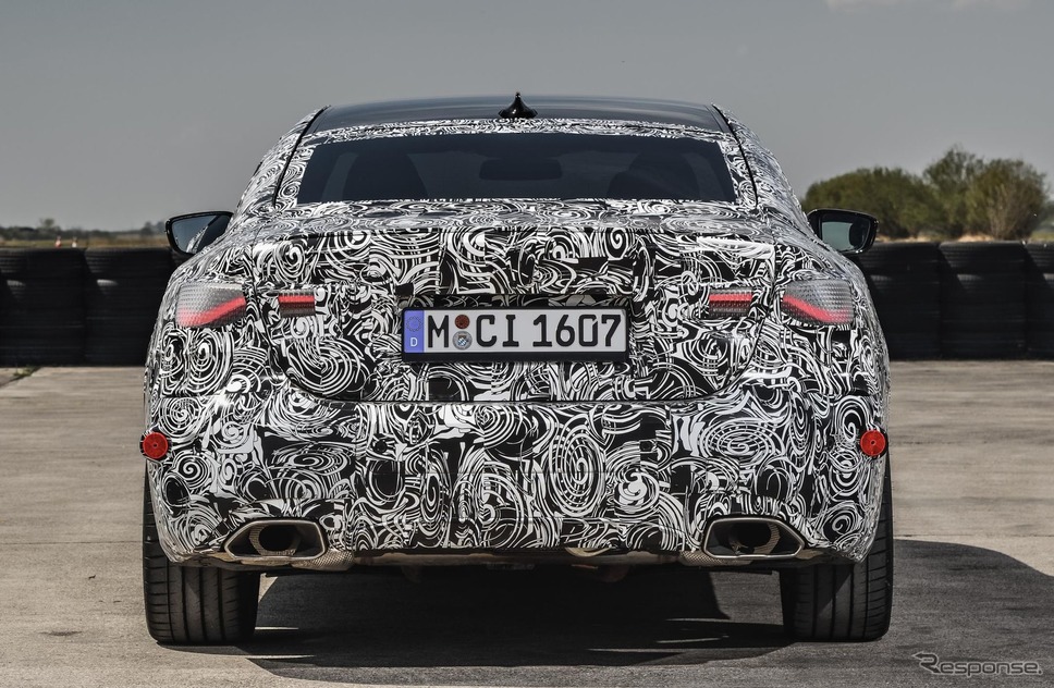 BMW 4シリーズ・クーペ 新型のプロトタイプ《photo by BMW》