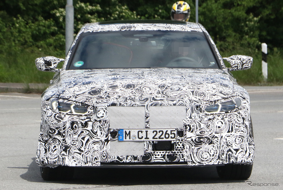 BMW M3 CS 新型プロトタイプ スクープ写真《APOLLO NEWS SERVICE》