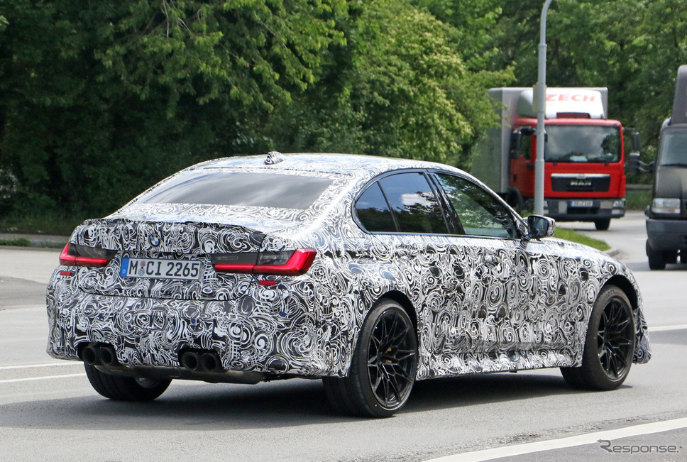 BMW M3 CS 新型プロトタイプ スクープ写真《APOLLO NEWS SERVICE》