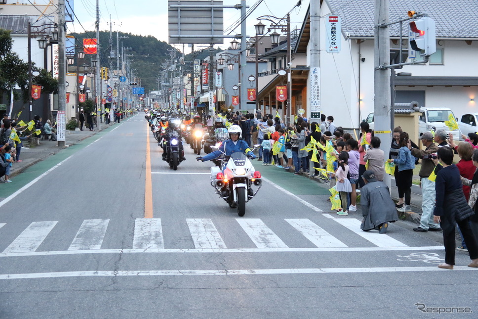 2019年、グランプリロードR123パレード《写真提供 モビリティランド》