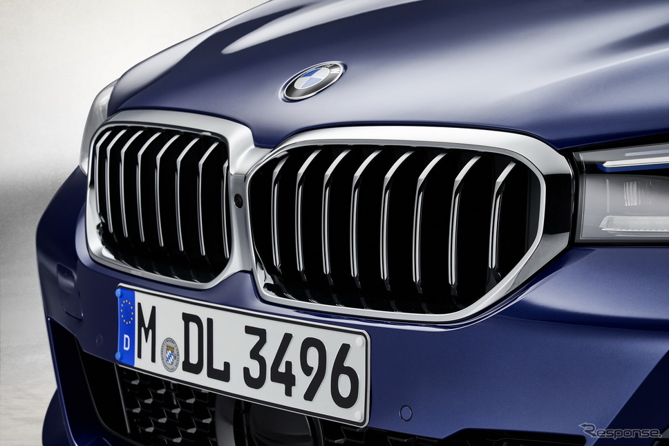 BMW 5シリーズ・セダン 改良新型のPHV「530e」《photo by BMW》
