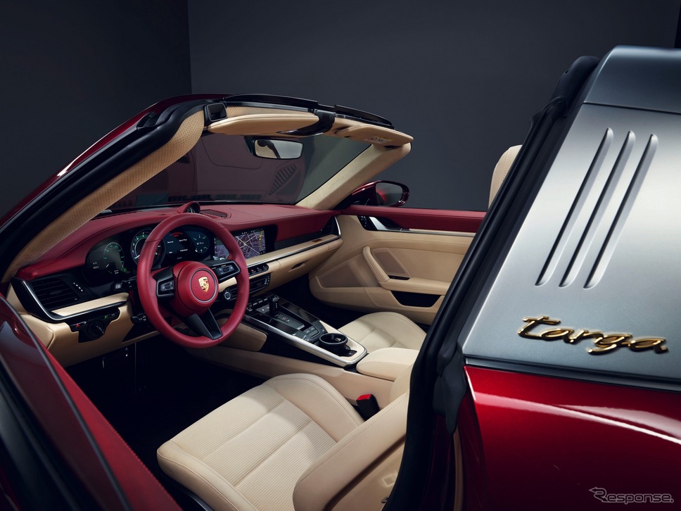 ポルシェ 911 タルガ 4S 新型の ヘリテージデザインエディション《photo by Porsche》
